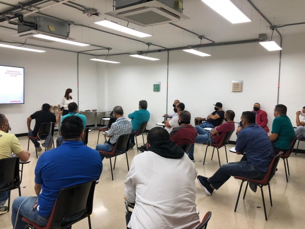 Comfama – taller finanzas (1)